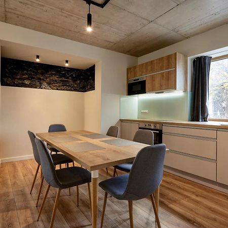 Hs - Rockhaus Aparthotel Пругерн Екстериор снимка