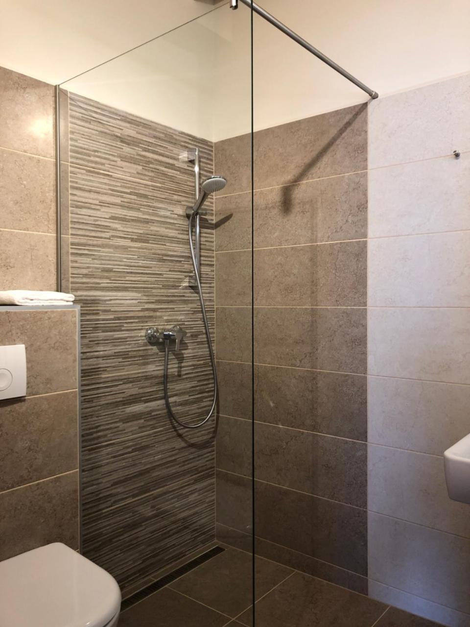Hs - Rockhaus Aparthotel Пругерн Екстериор снимка
